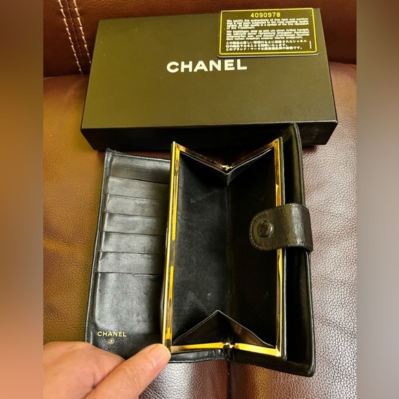 Authentic Vintage Chanel Timeless CC Long Wallet. box and authenticated card. - Picture 9 of 17
